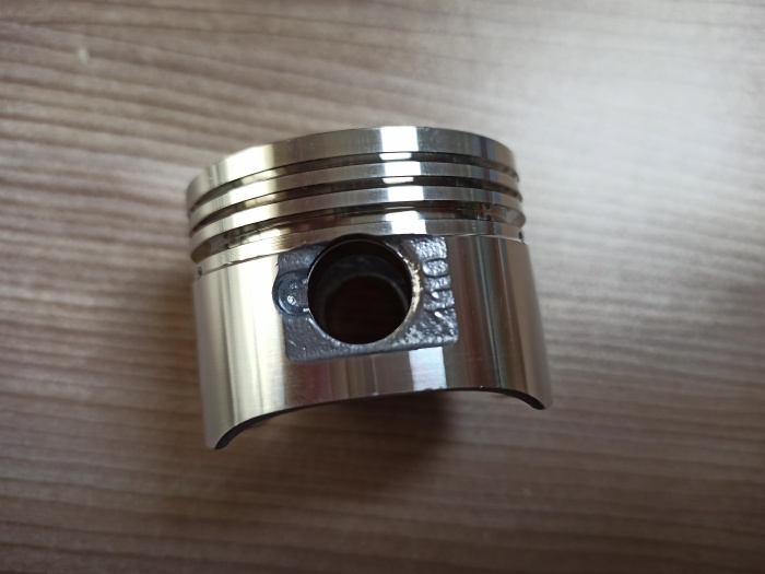 Piston