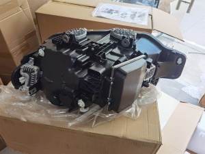 2013-2015 BMW 3 Series F30 headlight assembly to the new spoon angel eye daytime running light f35 LED headlight