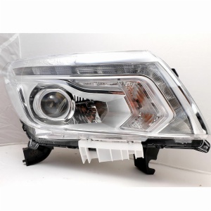 260104JA3B Or 260604JA3B Crystal Reflector Head lamp For Nissan NAVARA / Np300 Frontier D23 2015 Front Headlight