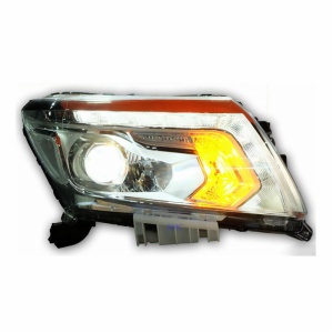 260104JA3B Or 260604JA3B Crystal Reflector Head lamp For Nissan NAVARA / Np300 Frontier D23 2015 Front Headlight