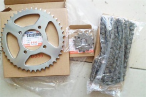 chain sprocket set CG 125 TITAN