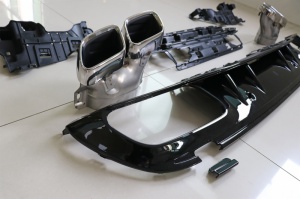 Mercedes-Benz c-class w205 2015 upgrade c63 AMG 2019 body kit diffuser rear exhaust pipe